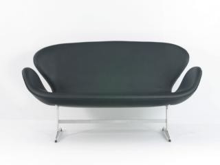 China Estilo clásico moderno 144 * 66 * los 78.5cm del doble del cuero del sofá del cisne de Arne Jacobsen proveedor