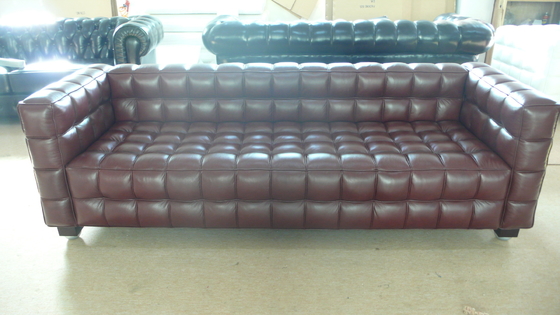 China Sofá moderno del cuero de 3 Seater, sofá 228 * 88 * los 79cm de la rejilla de las piernas de madera sólida proveedor